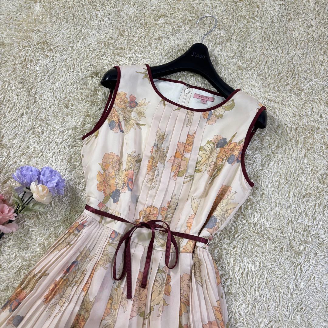 美品　トッカ　LADY OF FLOWERS プリーツ　ジョーゼットワンピース