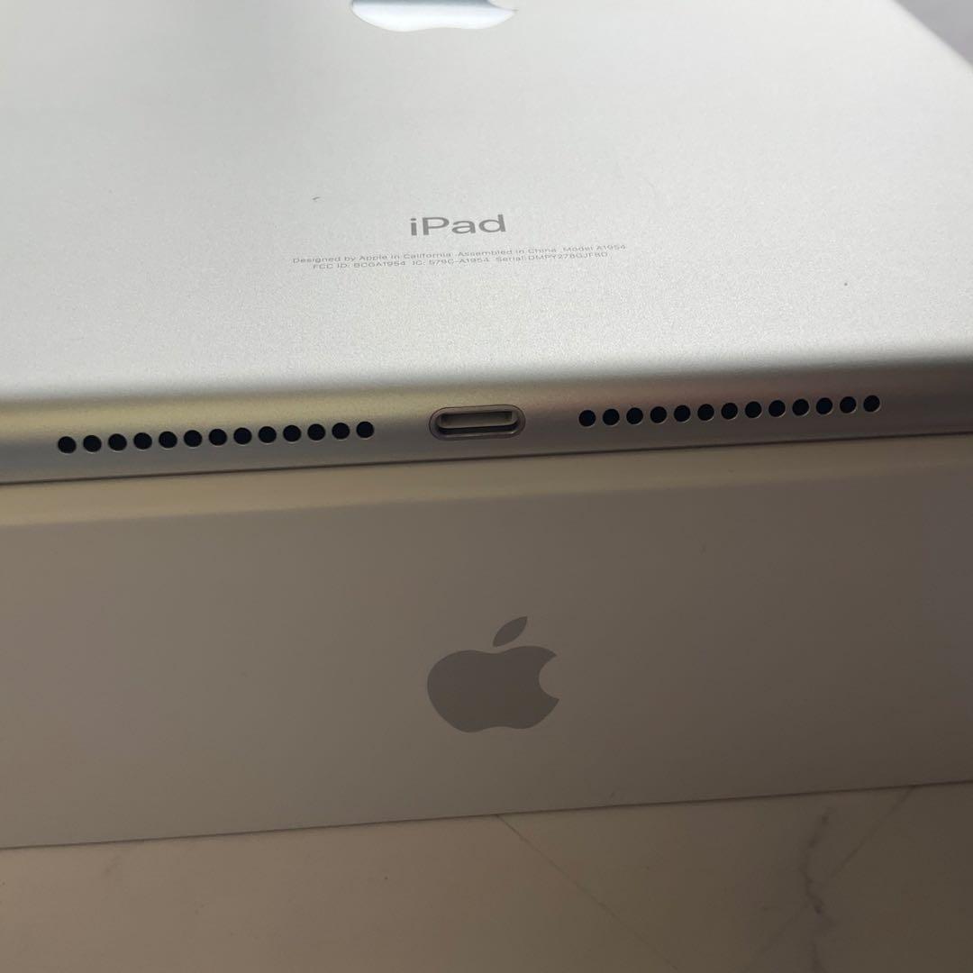 【美品】Apple iPad 第6世代 Wi-Fi Cellular 32GB