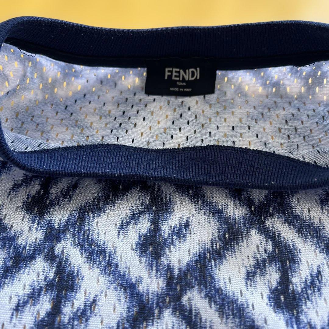 おひFENDI FFロゴTシャツ メッシュ　L