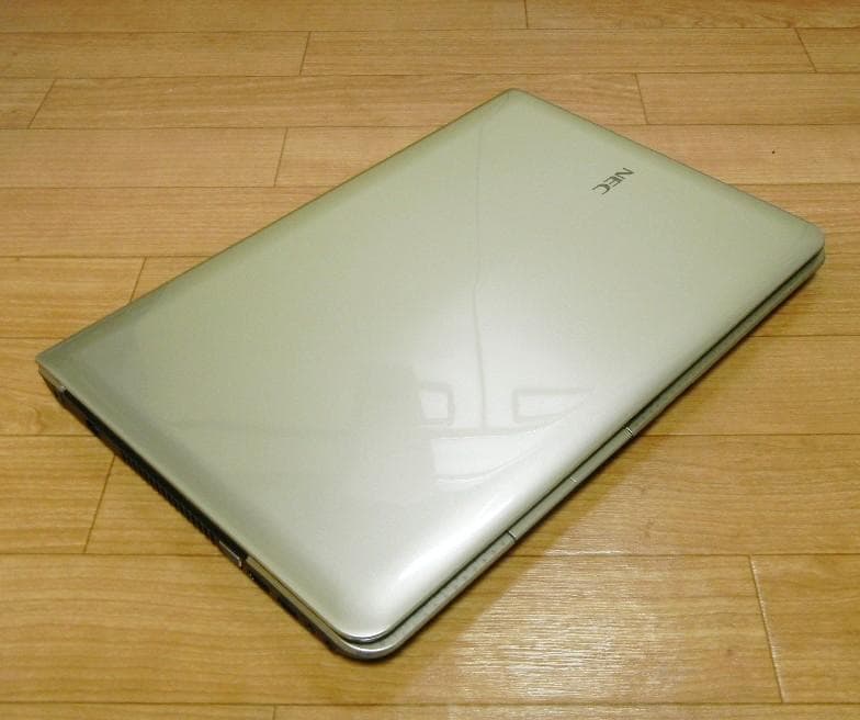 Corei3　SSD メモ８G オフィス付　NEC LaVie ノートパソコン