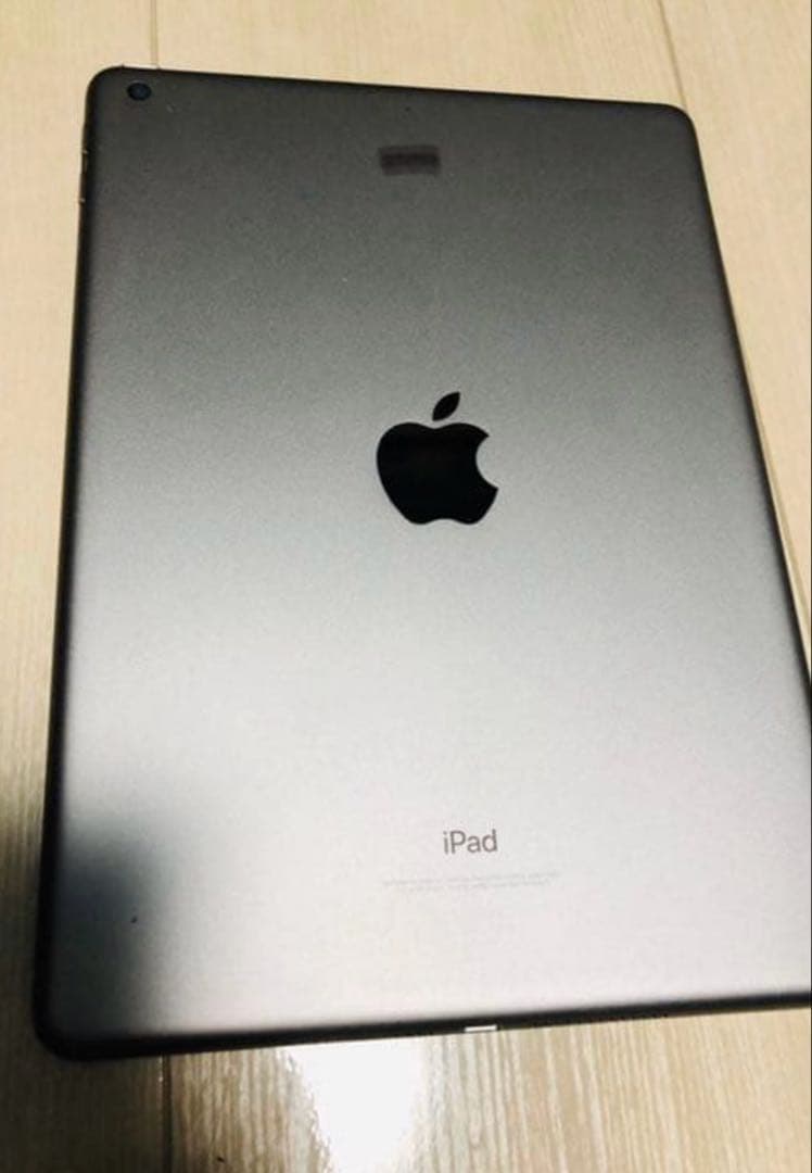 iPad 第五世代 128G タブレット Wi-Fi