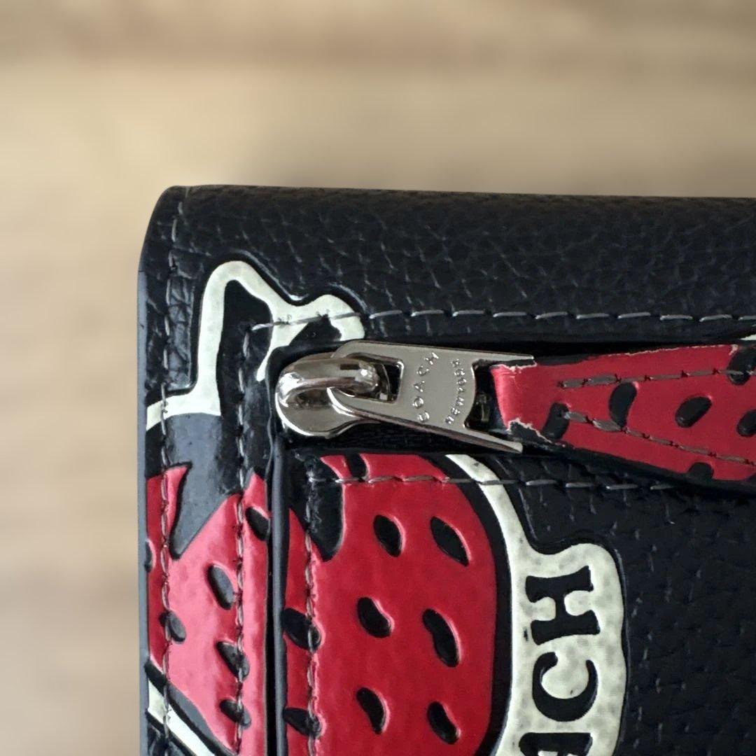 COACH いちご ストロベリー 二つ折り 財布 ブラック